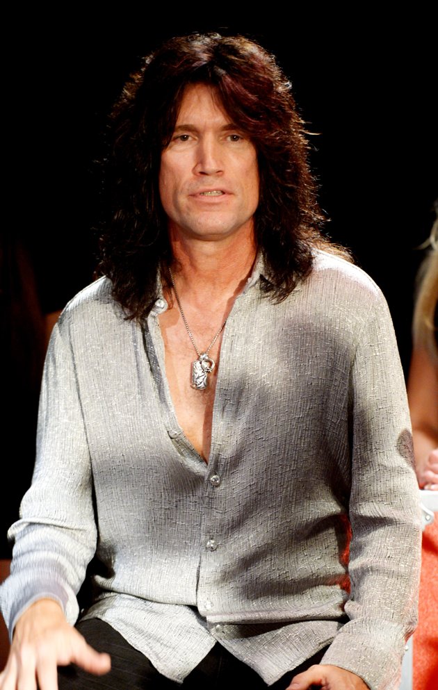 kiss tommy thayer